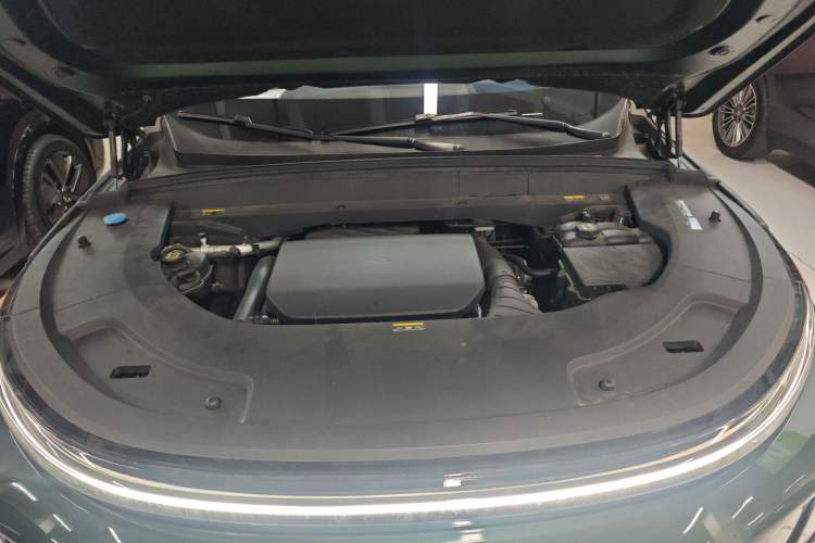Used Li Auto L7 2023 Max model Engine Bay