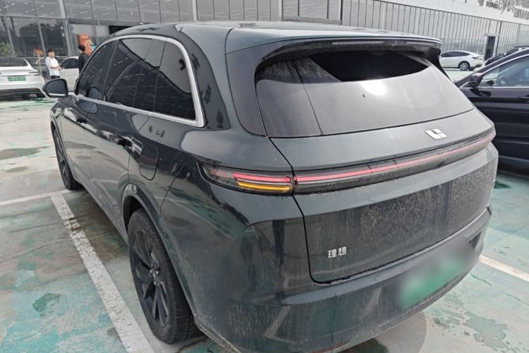 Used Li Auto L7 2023 Pro Model Exterior 2