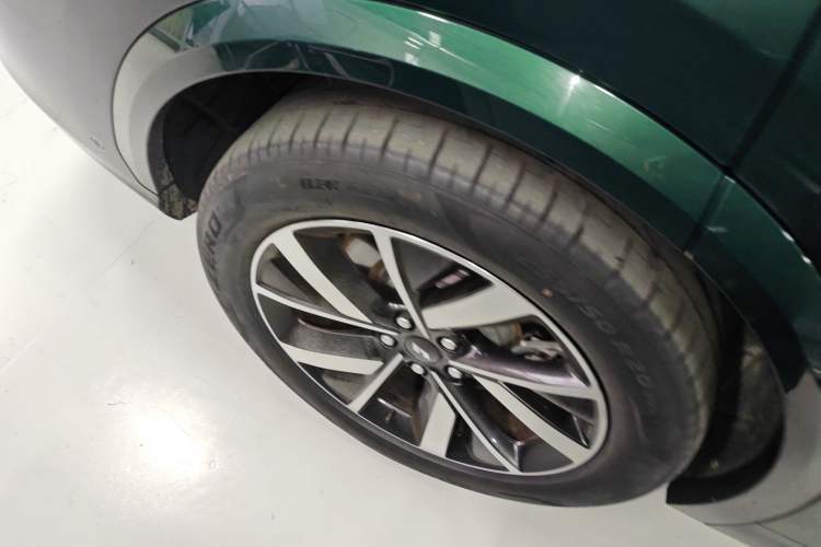 Used Li Auto L7 2023 Pro Model Exterior 2