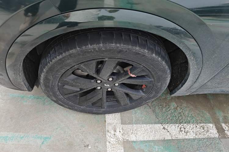 Used Li Auto L7 2023 Pro Model Exterior 4