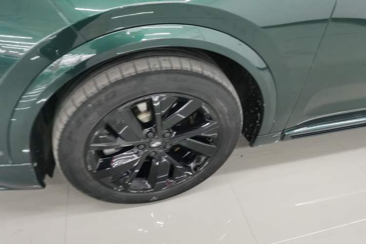 Used Li Auto L7 2023 Pro Model Exterior 7