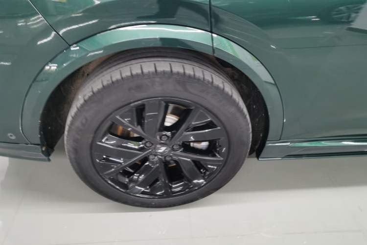 Used Li Auto L7 2023 Pro Model Exterior 8