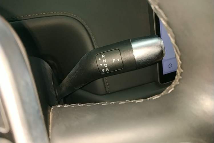 Used Li Auto L7 2023 Pro Model Gear Lever