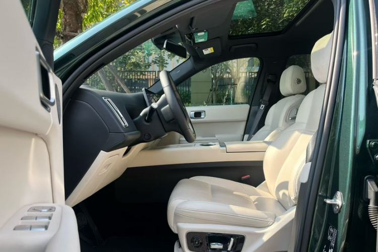 Used Li Auto L7 2023 Air model Interior 1