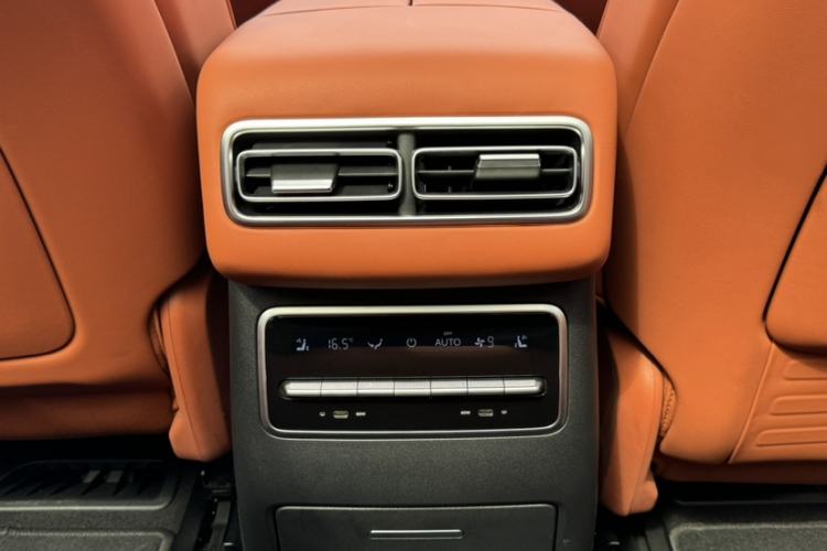 Used Li Auto L7 2023 Pro Model Interior 8