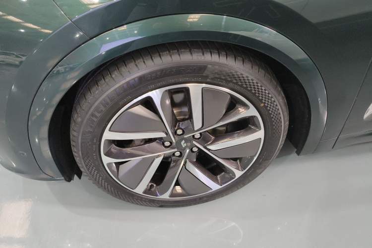 Used Li Auto L7 2023 Max model Left Front Wheel Hub