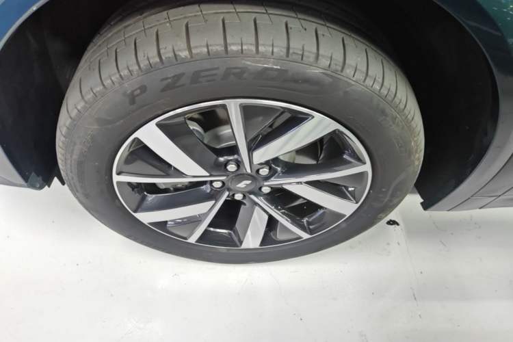 Used Li Auto L7 2023 Pro Model Left Front Wheel Hub