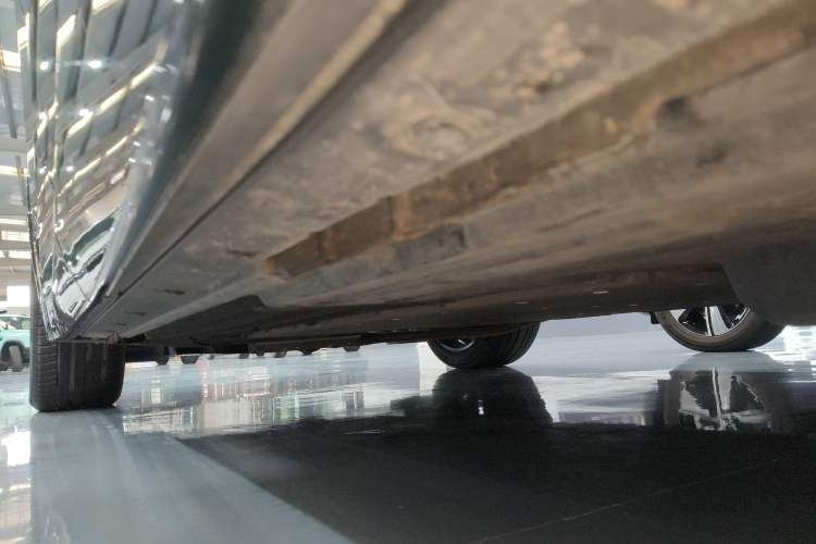Used Li Auto L7 2023 Max model Left Side Sill