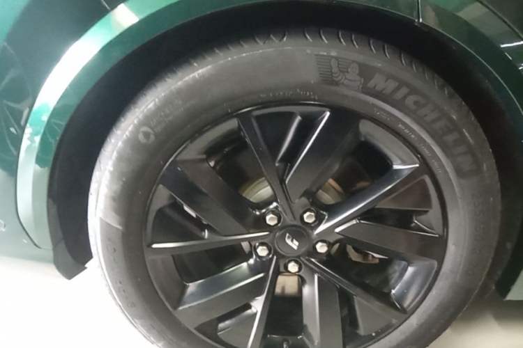 Used Li Auto L7 2023 Pro Model Right Rear Wheel Hub