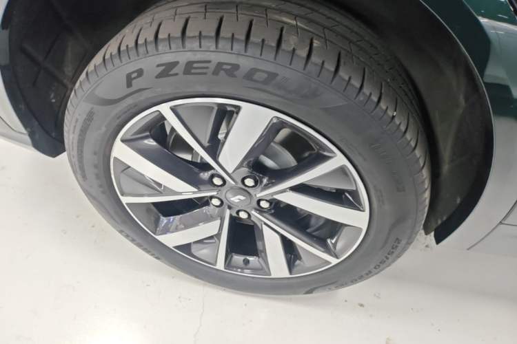 Used Li Auto L7 2023 Pro Model Right Rear Wheel Hub