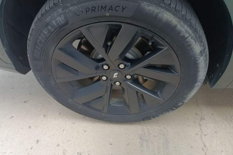 Used Li Auto L7 2023 Air model Right Rear Wheel Hub