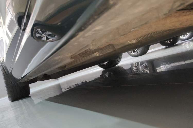 Used Li Auto L7 2023 Max model Right Side Sill