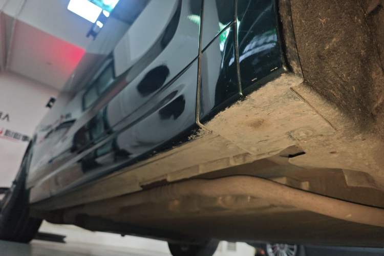 Used Li Auto L7 2023 Max model Right Side Sill