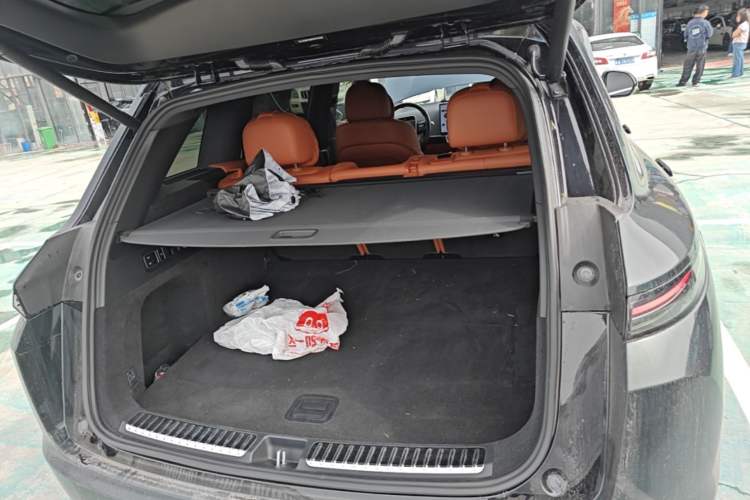 Used Li Auto L7 2023 Pro Model Trunk