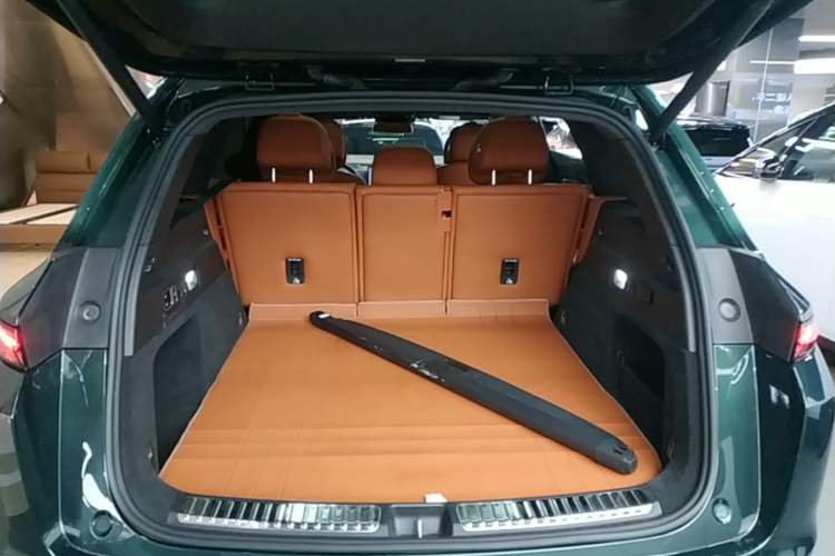 Used Li Auto L7 2023 Pro Model Trunk