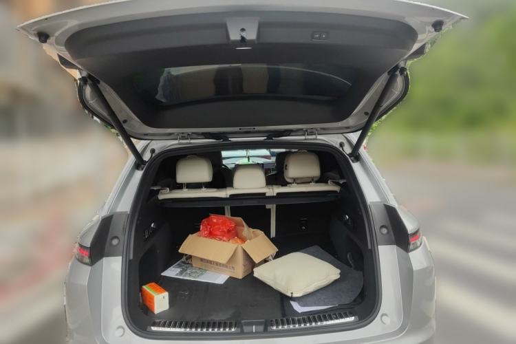 Used Li Auto L7 2023 Pro Model Trunk