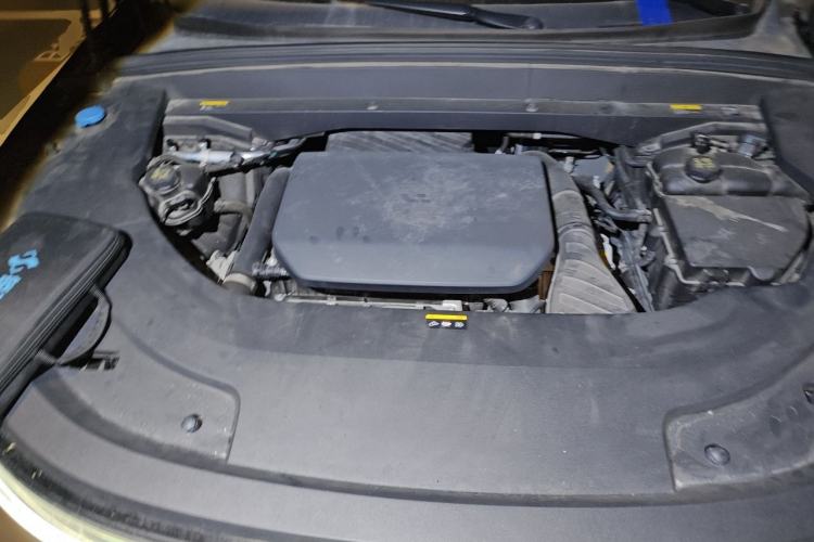 Used Li Auto L7 2023 Pro Model Engine Bay