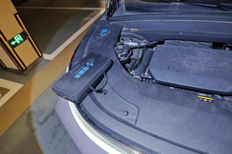 Used Li Auto L7 2023 Pro Model Engine Bay Right