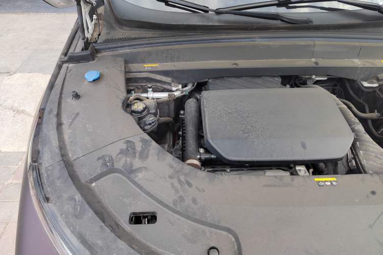 Used Li Auto L7 2023 Pro Model Engine Bay Right