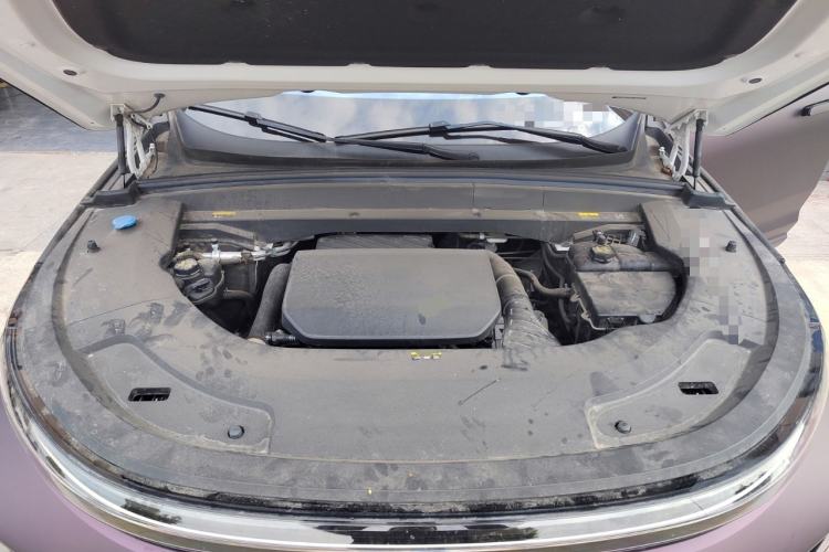 Used Li Auto L7 2023 Pro Model Engine Bay