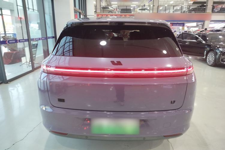 Used Li Auto L7 2023 Pro Model Exterior 4