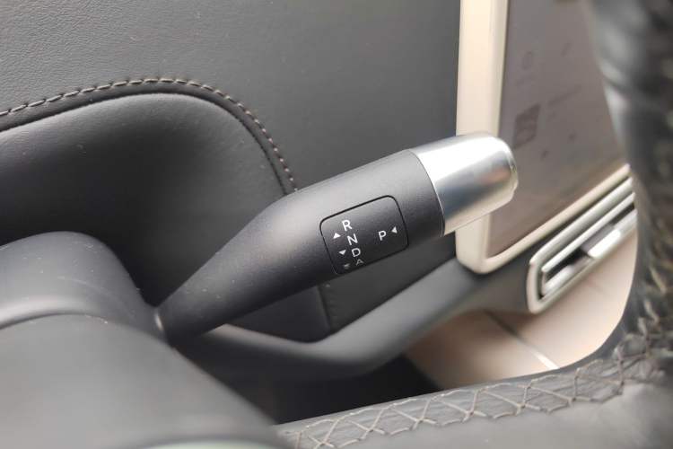 Used Li Auto L7 2023 Pro Model Gear Lever
