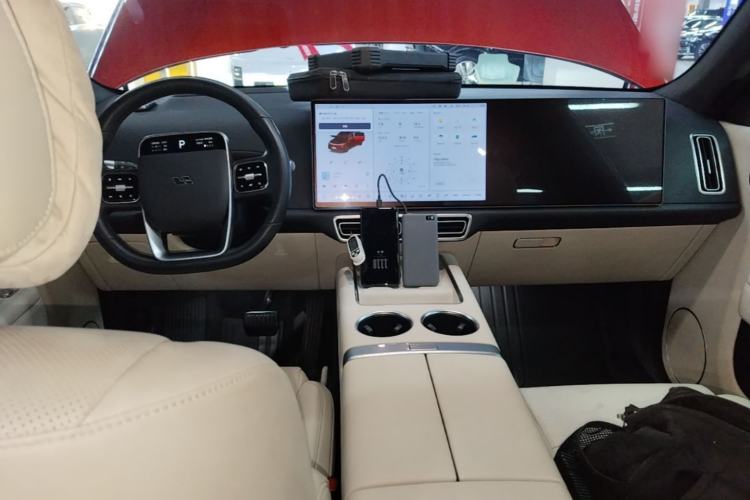 Used Li Auto L7 2023 Pro Model Center Console