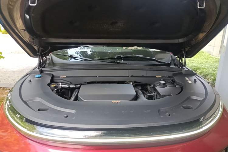 Used Li Auto L7 2023 Pro Model Engine Bay