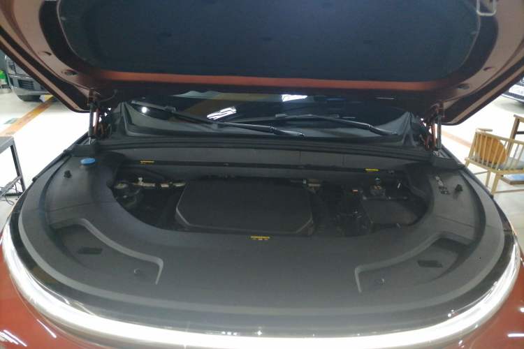 Used Li Auto L7 2023 Max model Engine Bay
