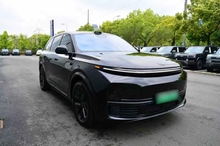 Used Li Auto L7 2023 Pro Model Exterior 2