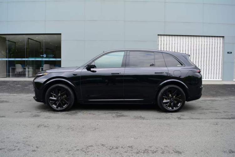Used Li Auto L7 2023 Pro Model Exterior 4