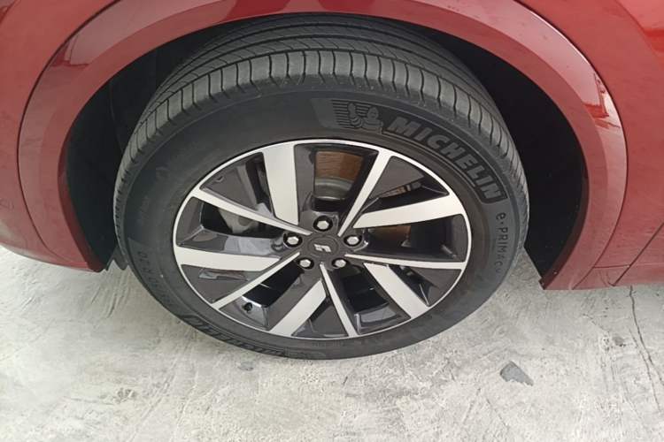 Used Li Auto L7 2023 Pro Model Exterior 4