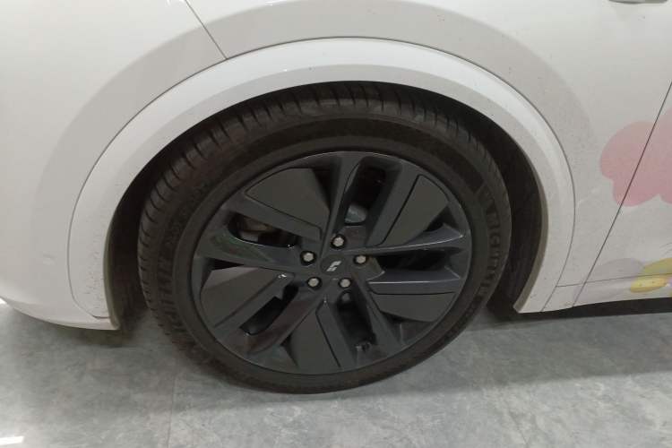 Used Li Auto L7 2023 Pro Model Left Front Wheel Hub