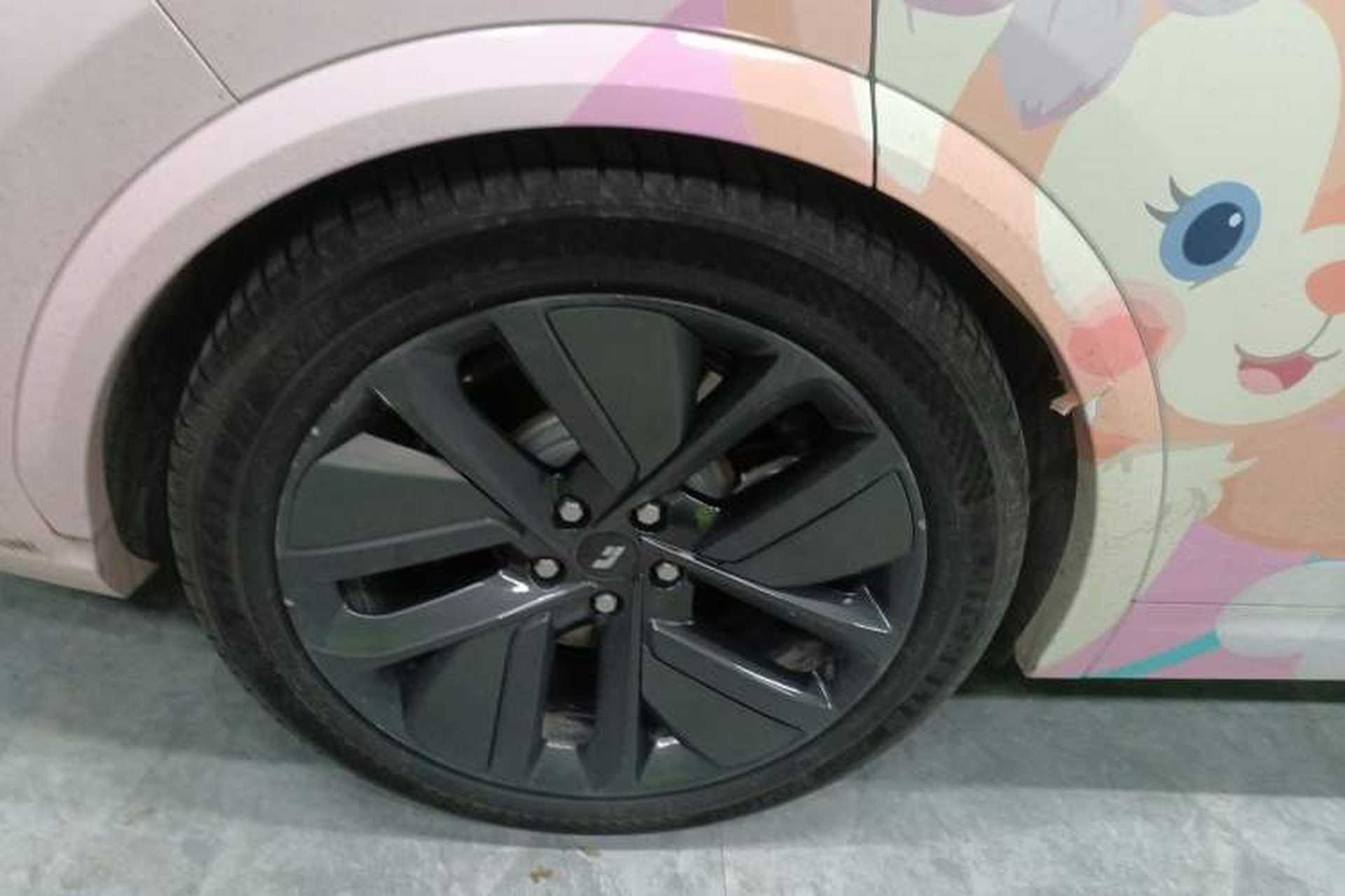 Used Li Auto L7 2023 Pro Model Right Rear Wheel Hub
