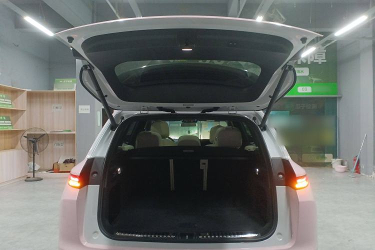 Used Li Auto L7 2023 Pro Model Trunk