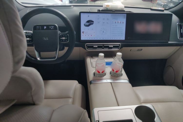 Used Li Auto L7 2023 Pro Model Center Console