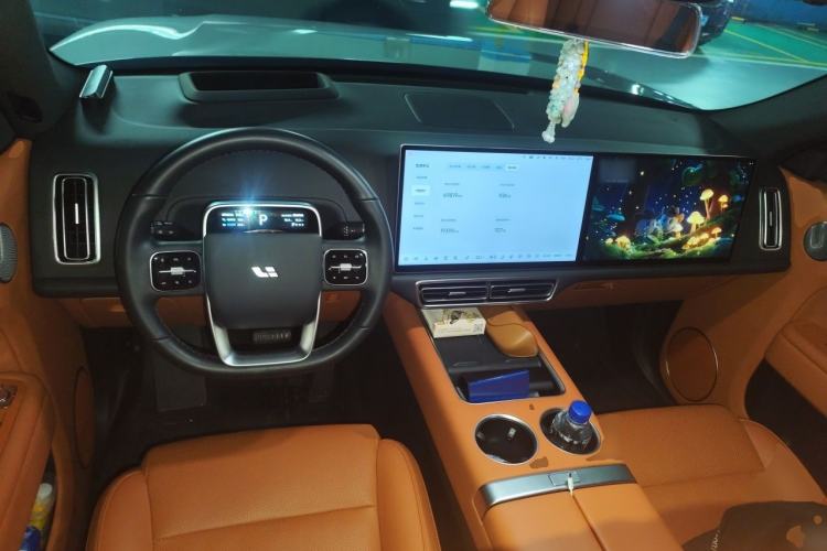 Used Li Auto L7 2023 Pro Model Center Console