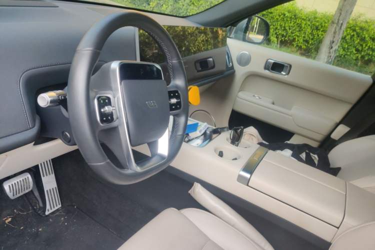 Used Li Auto L7 2023 Pro Model Center Console