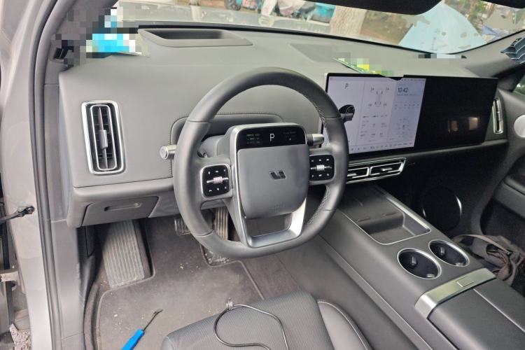 Used Li Auto L7 2023 Pro Model Center Console