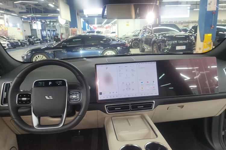 Used Li Auto L7 2023 Pro Model Center Console