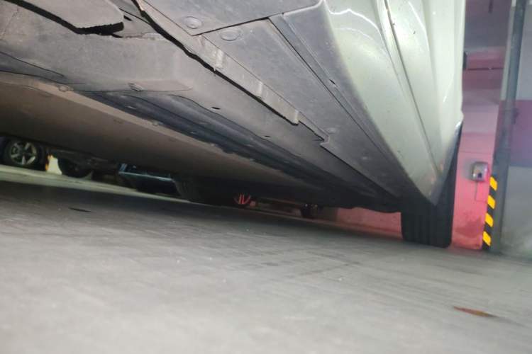 Used Li Auto L7 2023 Pro Model Chassis Front Left