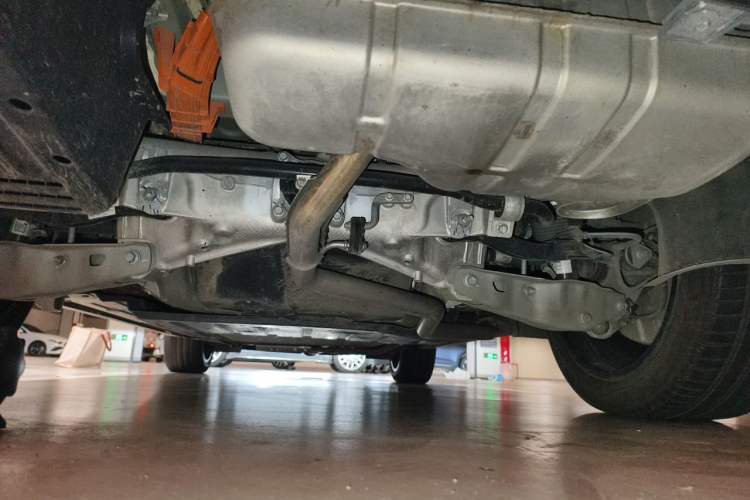 Used Li Auto L7 2023 Pro Model Chassis Rear