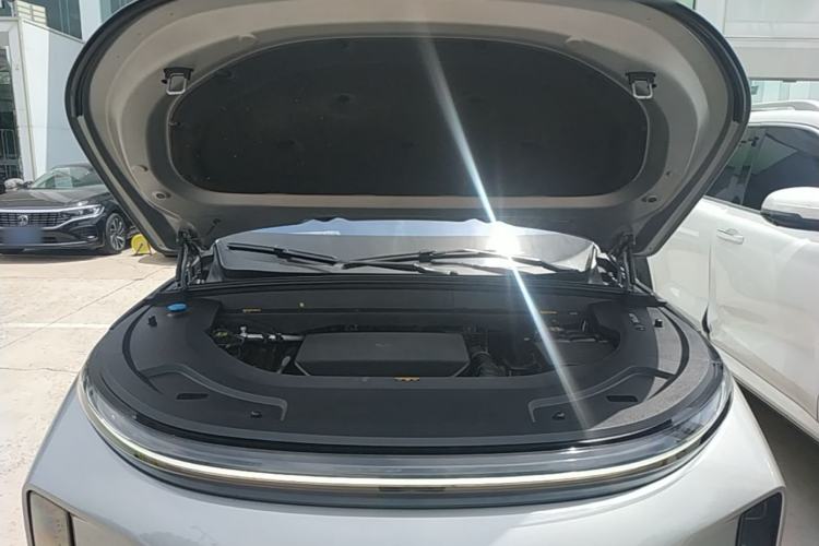 Used Li Auto L7 2023 Pro Model Engine Bay