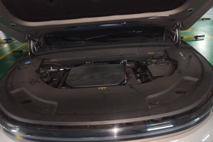 Used Li Auto L7 2023 Pro Model Engine Bay