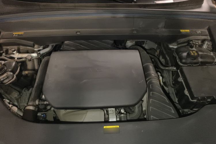 Used Li Auto L7 2023 Pro Model Engine Bay