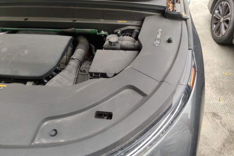 Used Li Auto L7 2023 Max model Engine Bay Left