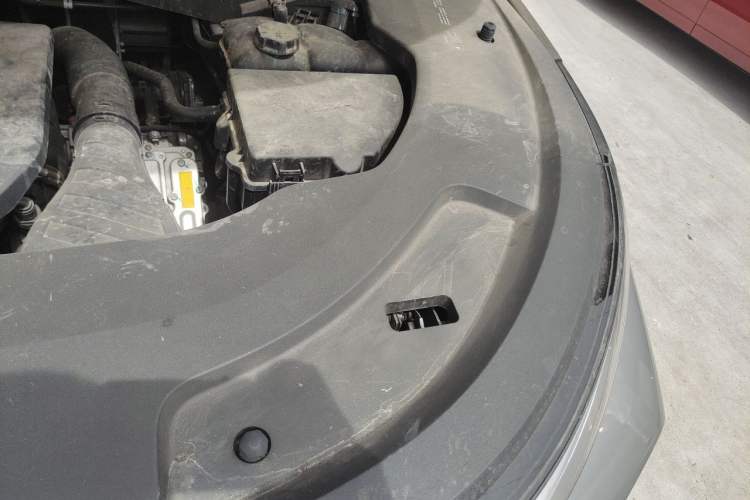 Used Li Auto L7 2023 Pro Model Engine Bay Left