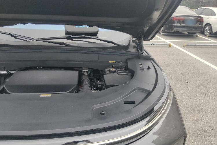 Used Li Auto L7 2023 Max model Engine Bay Left