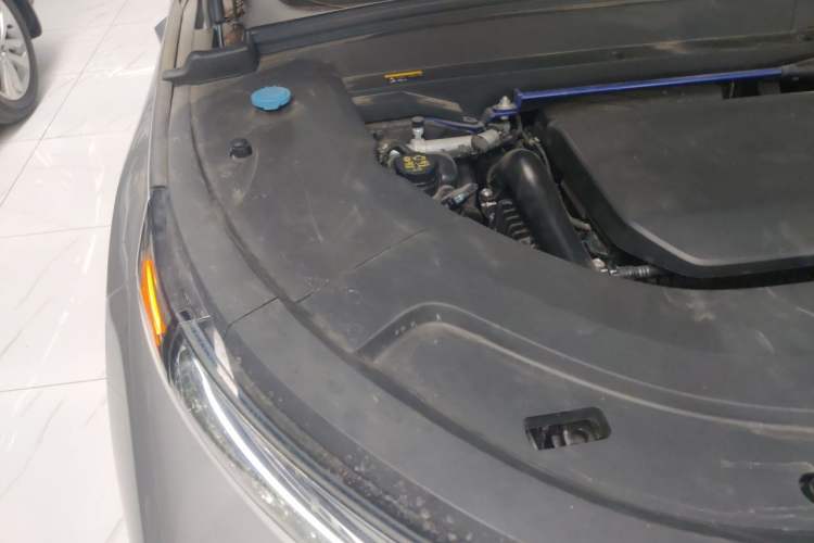 Used Li Auto L7 2023 Pro Model Engine Bay Right