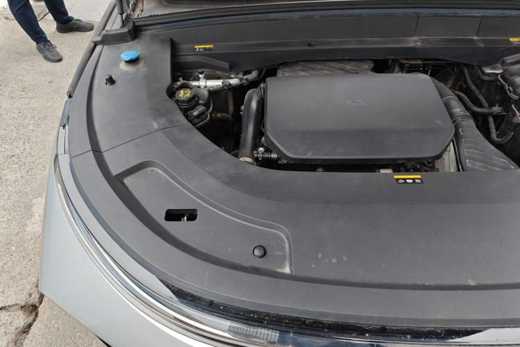 Used Li Auto L7 2023 Pro Model Engine Bay Right